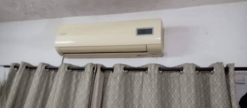 1.5 ton orient split AC Non-Inverter running condition 2