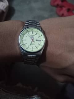 Seiko 5 automatic 21 jewels water resistant