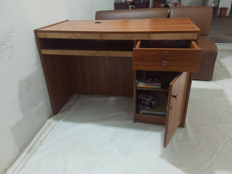 Office Furniture 6