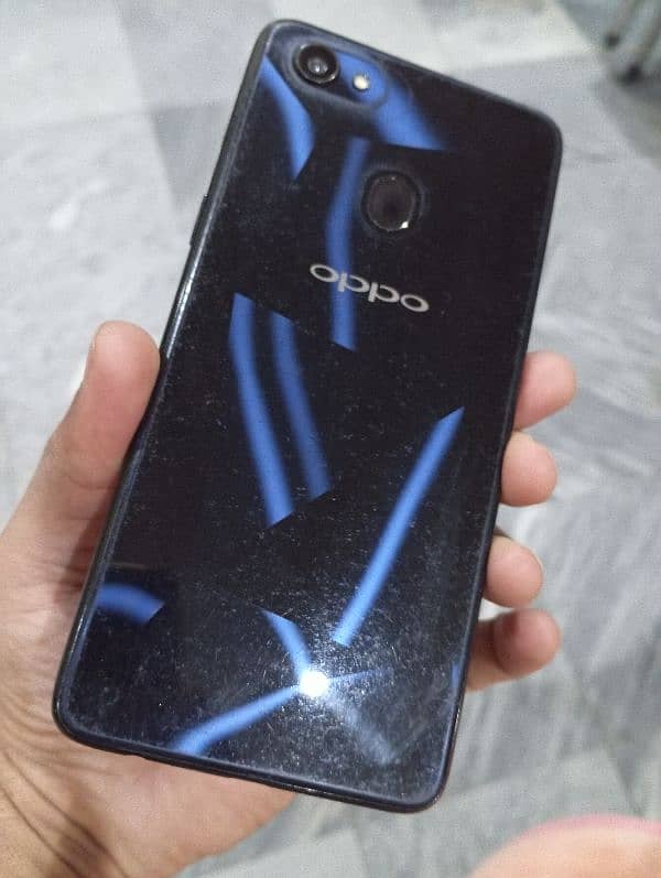 Oppo F7 (64GB, 4GB) 7