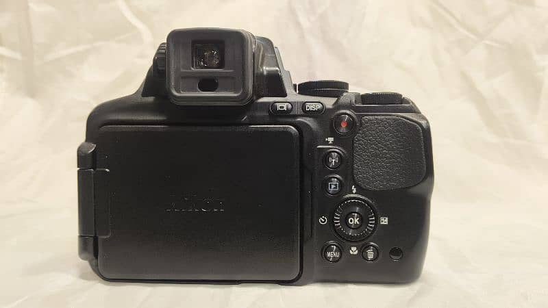 Nikon p900 like new 3