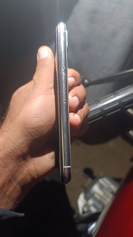 iphone xs 64 gb pta approve panel & battery service 4