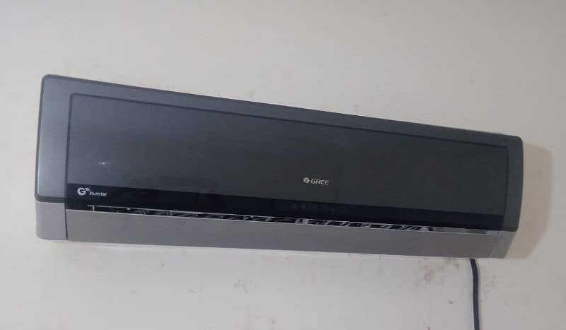 Gree 1.5 inverter Ac Heat and Cool 2