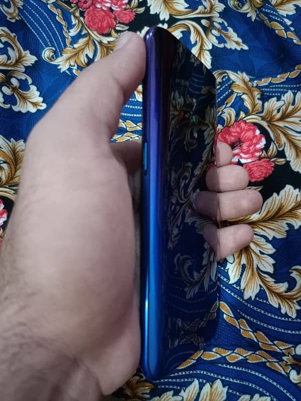 oppo Reno zee 8+256 under display fingerprint 4