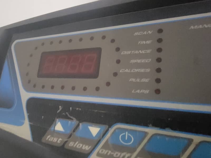 Treadmill for sale 40000 3