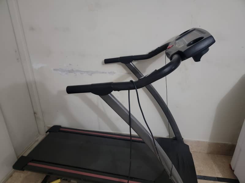 Treadmill for sale 40000 5