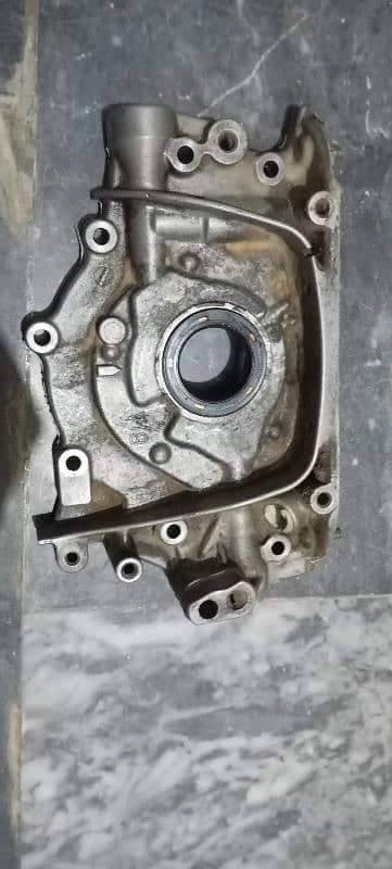 Suzuki Baleno Genuine oil pump 0