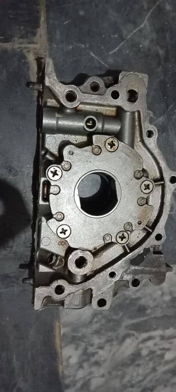 Suzuki Baleno Genuine oil pump 1