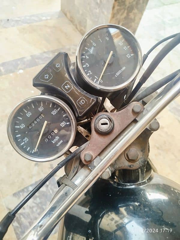 suzuki 150 1st owner power full seald engine 2