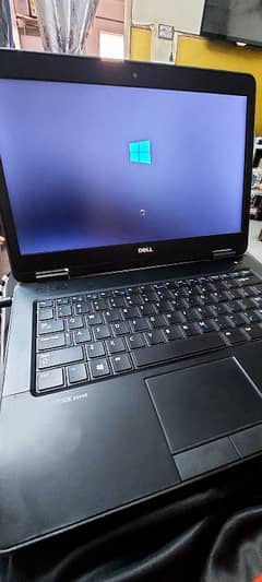 Dell i5 4th generation mint condition