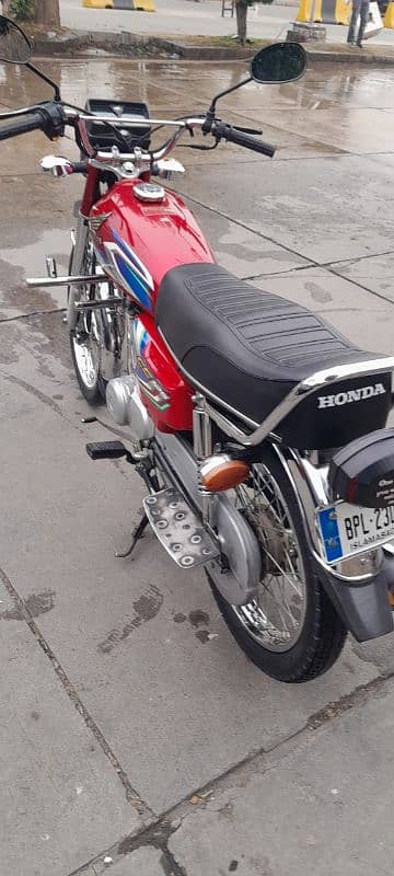 Honda 125 bike 1