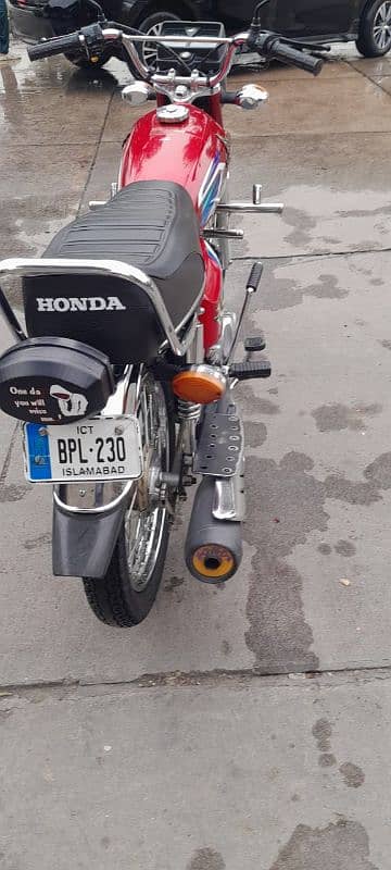 Honda 125 bike 3