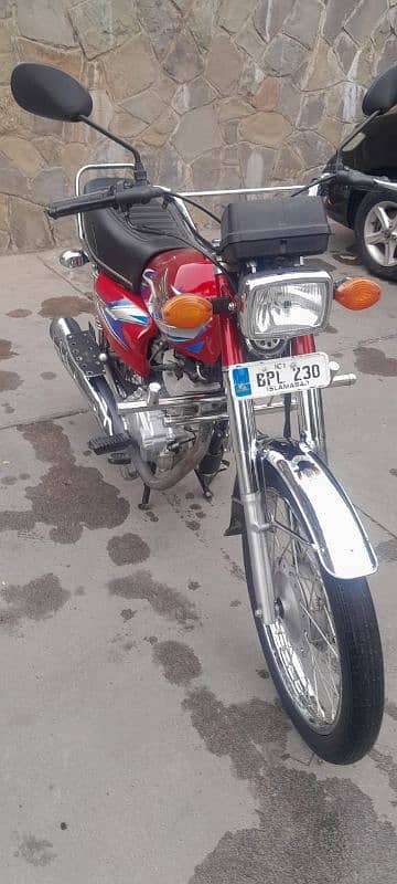 Honda 125 bike 6