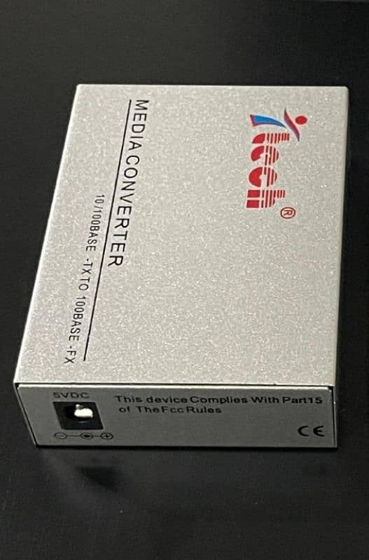 iTech Fiber Ethernet Media Converter 10/100 2