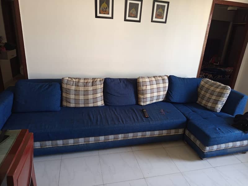 L shape sofa new condition 5 seater 2