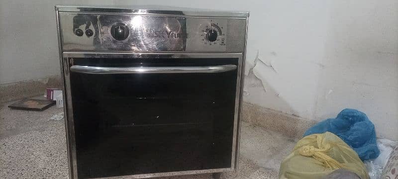 skyflame electric and gas oven slightly used 9.5/10 condition 2