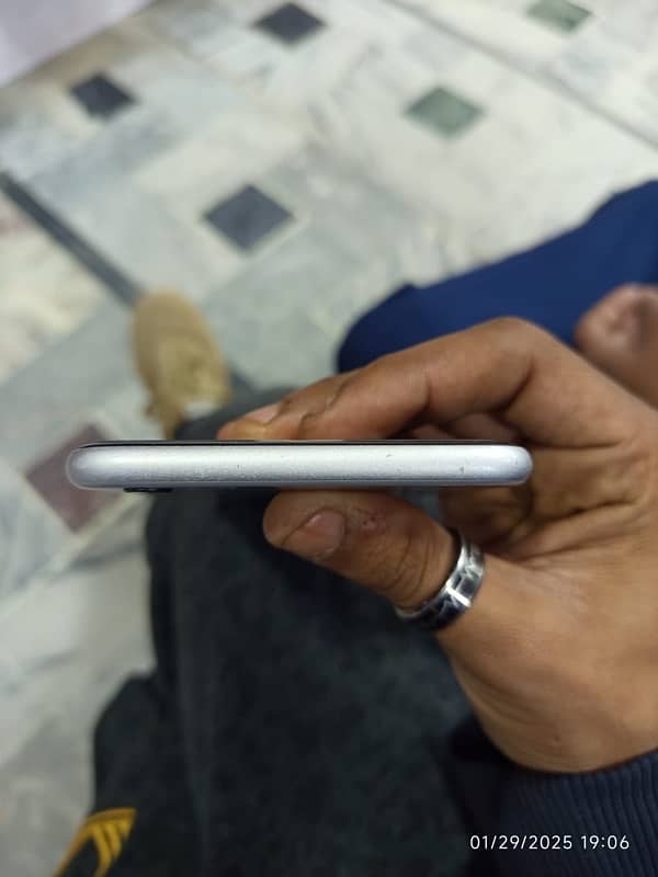 iphone 6s plus PTA proved 64gb 5