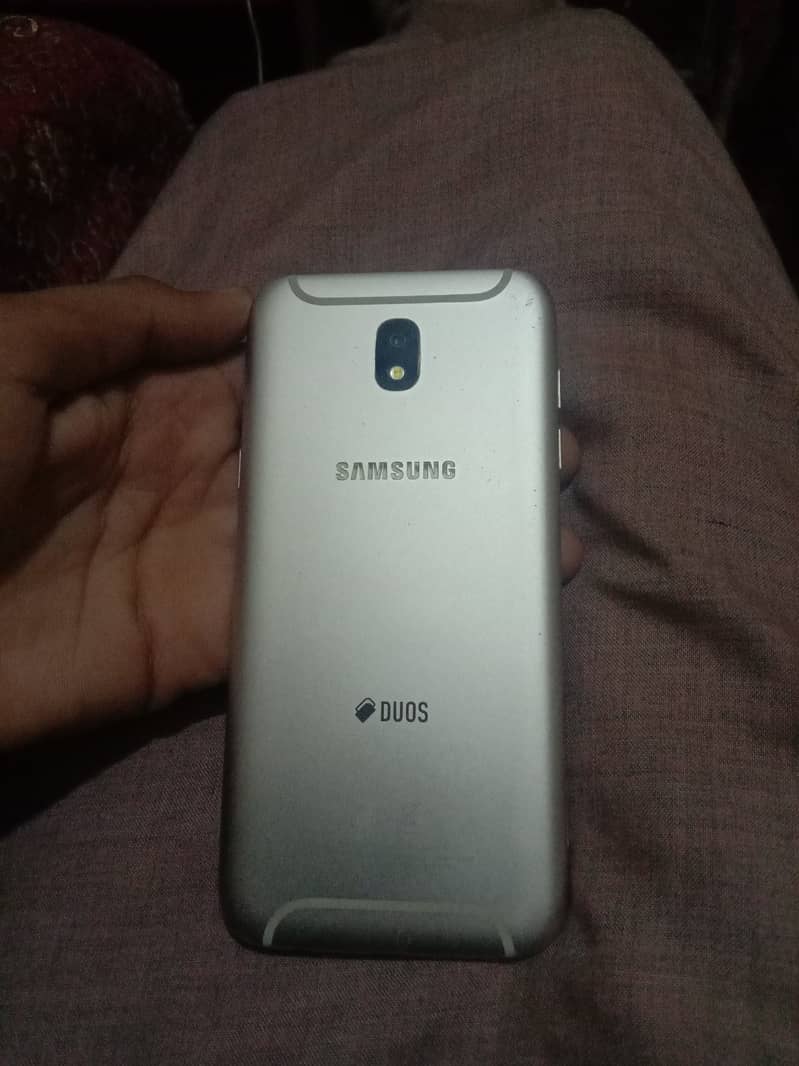 Samsung Mobile galaxy j5 pro 2