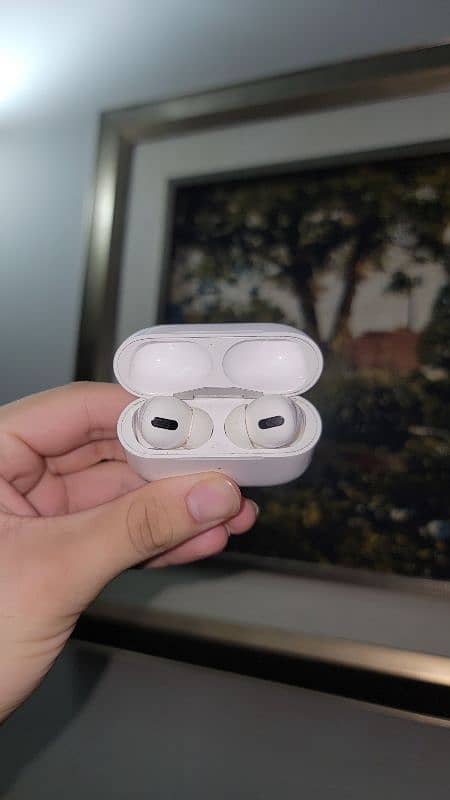 airpods pro 1 2