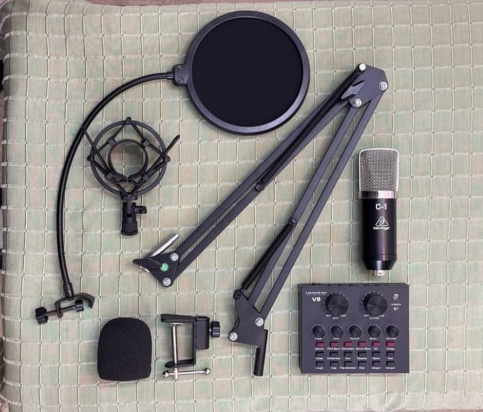 Behringer C-1 Condenser Microphone 0