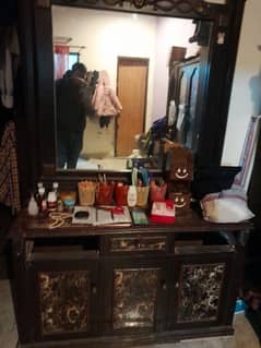 Dressing and Table