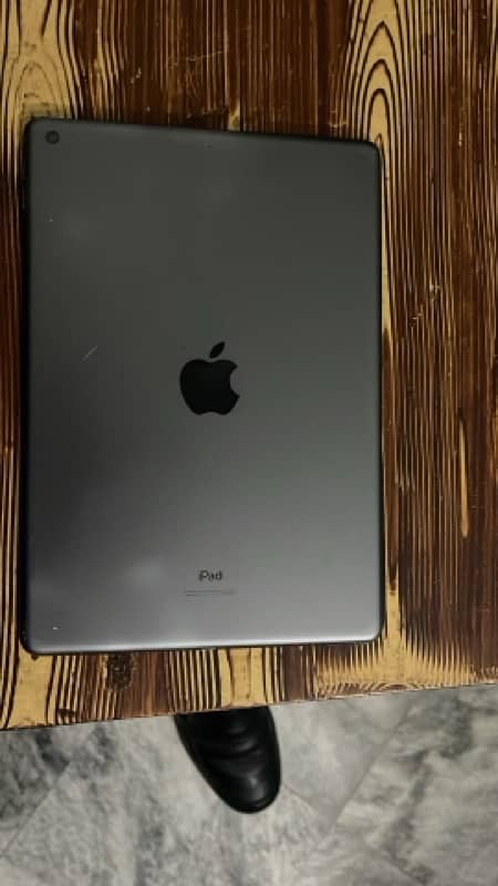 IPAD 9th generation 64gb grey 2