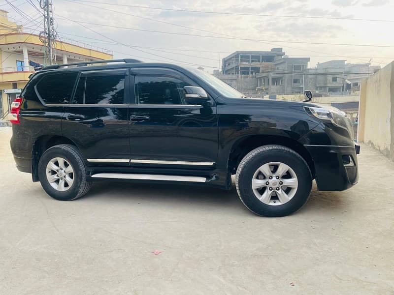 Toyota Prado 2013 tx(7 seater,sunroof) 3