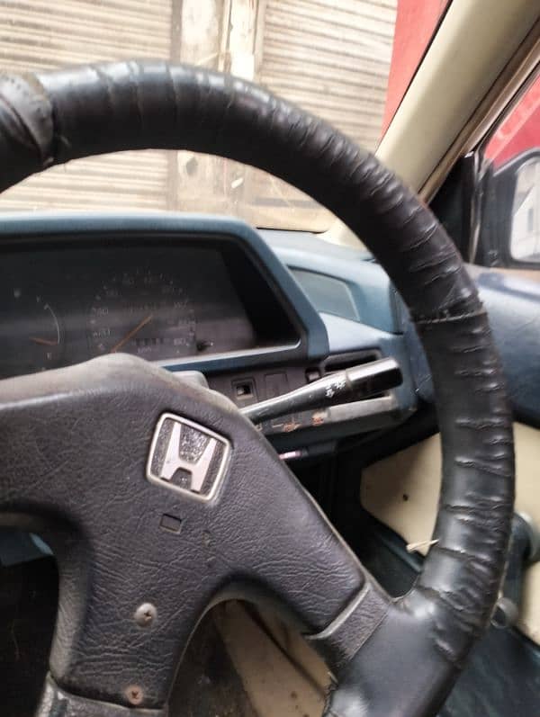 Honda Civic 1986 4