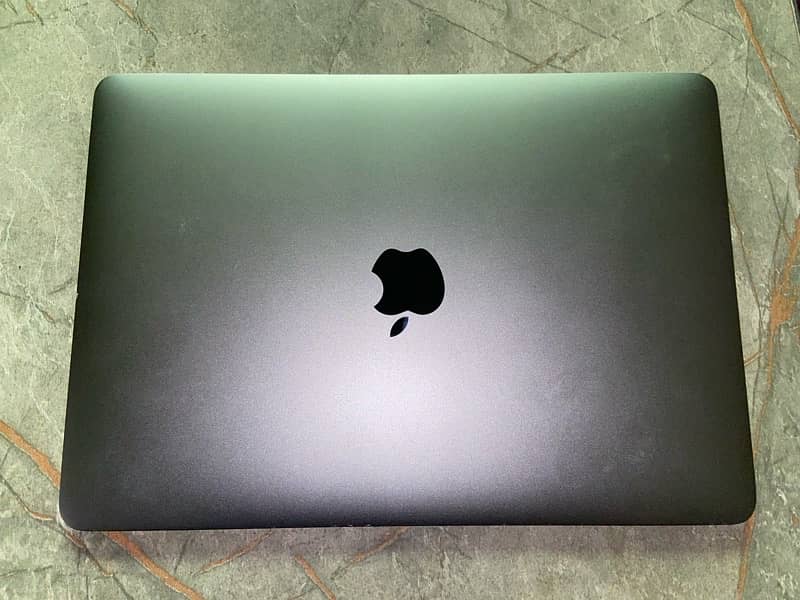 macbook 2017 12inch 8/256 14