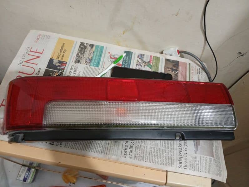 Suzuki cultus right side back light 2