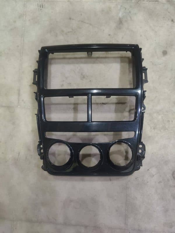 toyota yaris music panel frame 0