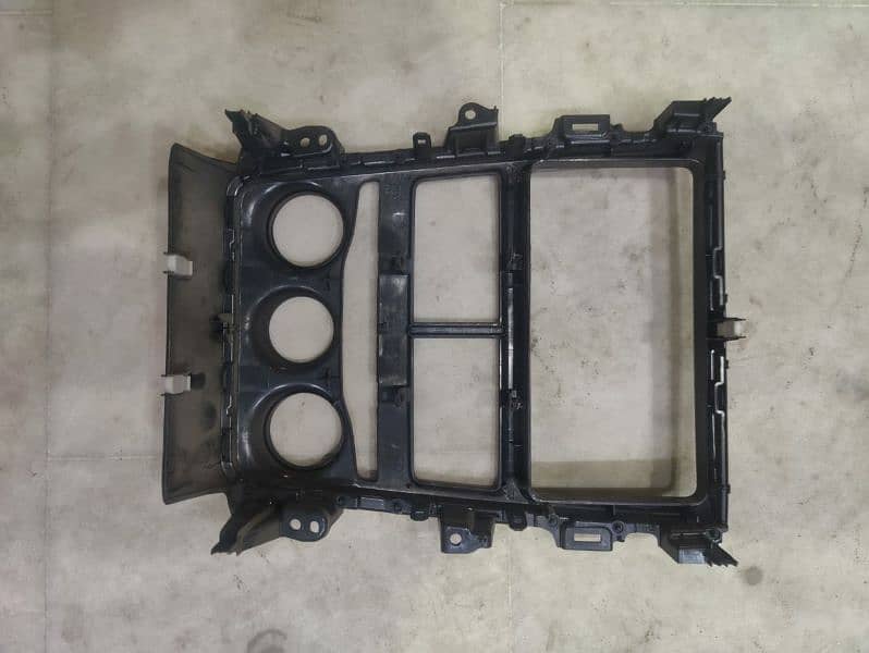 toyota yaris music panel frame 1