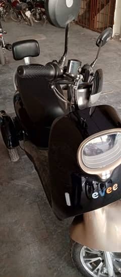 evee electric bike 2024 model new condition urgent sale