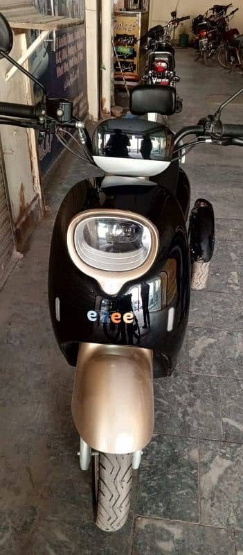 evee electric bike 2024 model new condition urgent sale 4