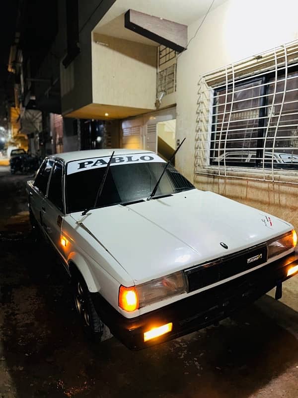 Nissan Sunny 1988 7