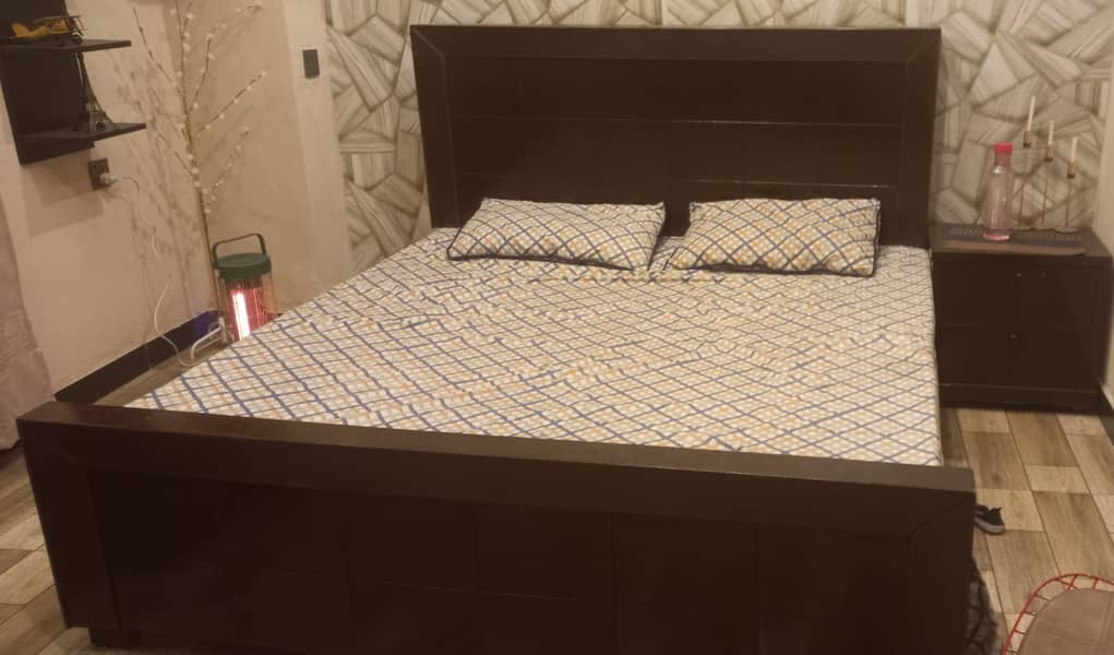 Wooden bed set with mattress 1