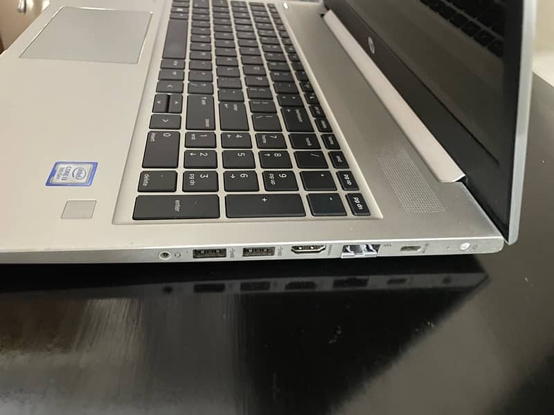 Hp Probook 450 i3 8 gen 2