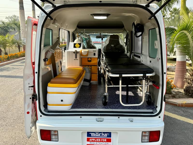 SUZUKI EVERY Ambulance Fabrication 1