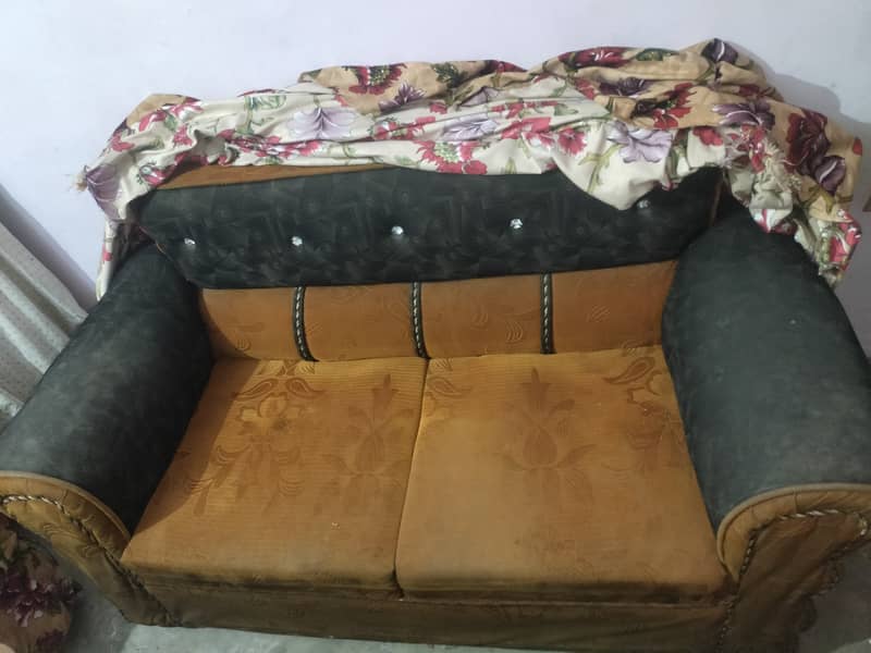 Used Sofa 1