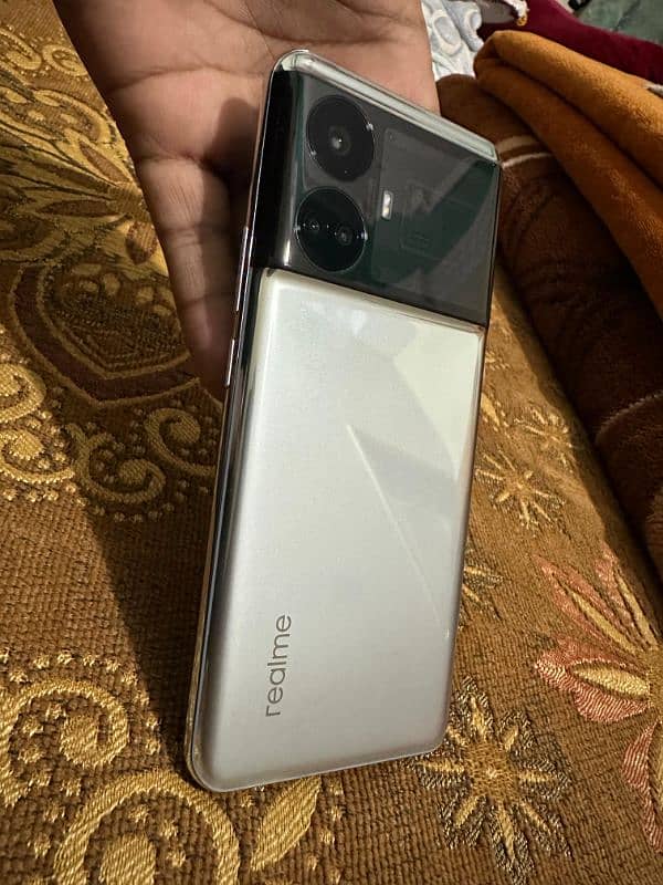 realme GT5 16/512 6