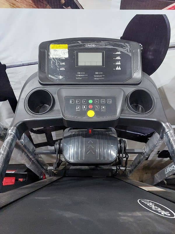 Treadmill / Running Machine / Elleptical  / Spinning bike / Gym cycle 7