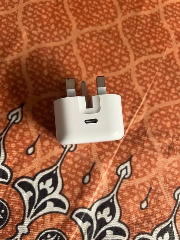 apple iphone type c orignal charger 20 w 2