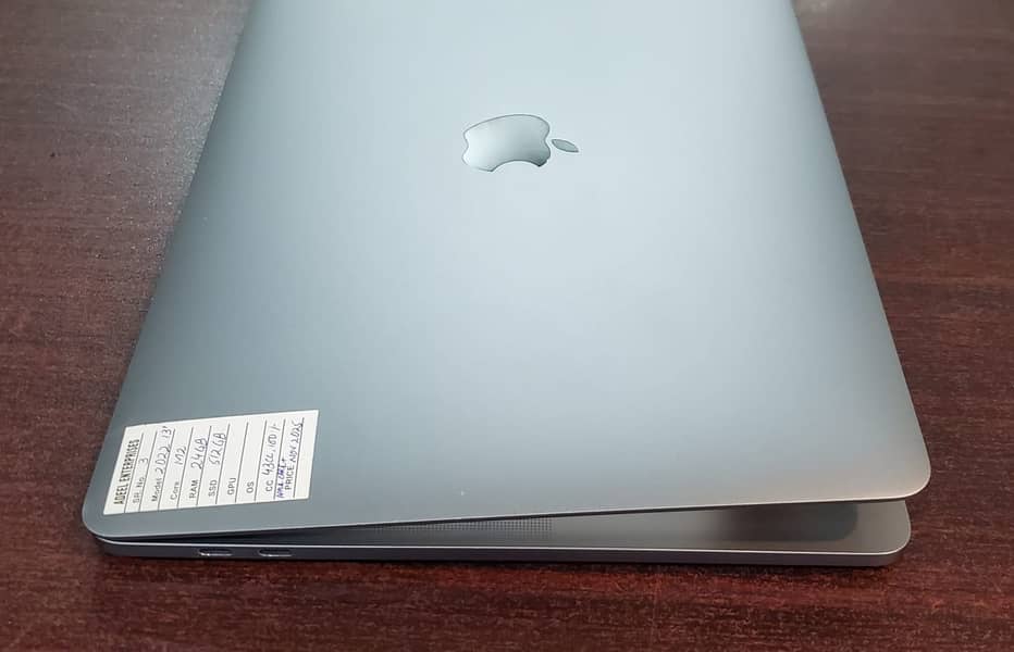 CTO MACBOOK PRO 2022 13" 24GB RAM 512GB SSD APPLE CARE PLUS 4