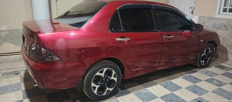 Mitsubishi Lancer 2005 1