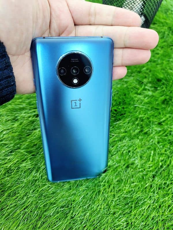 OnePlus 7t 8/128 1