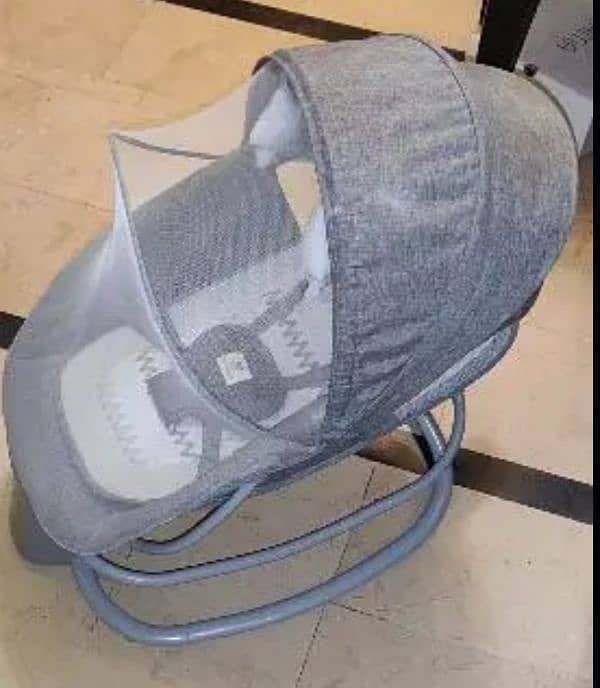 Mastela baby bouncer and Swing 3