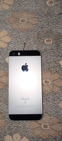 iphone se urgent sale good condition