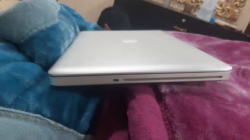 Macbook pro 2012 7