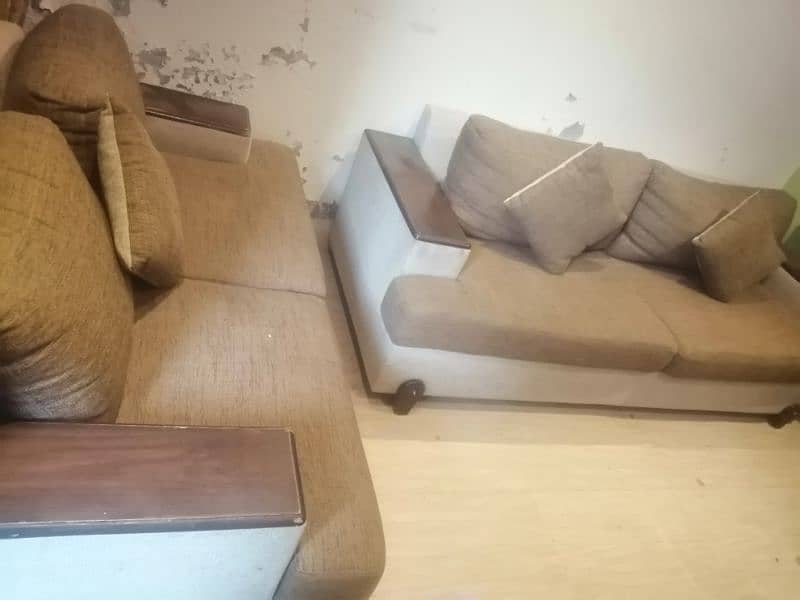 Sofa 3+2 Seater Good Condition 7