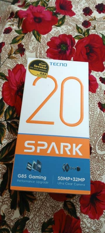 Tecno spark 20 0